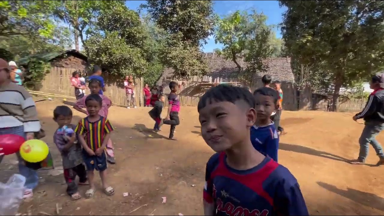 ကစားကွင်း​ထဲဝင်ပြီဆိုအတ္တတွေမာနတွေမထားရှိဖို့ တစ်ယောက်နဲ့တစ်ယောက်ပြန်လှန်နားလည်သိတတ်ဖို့လိုပါတယ်🥰