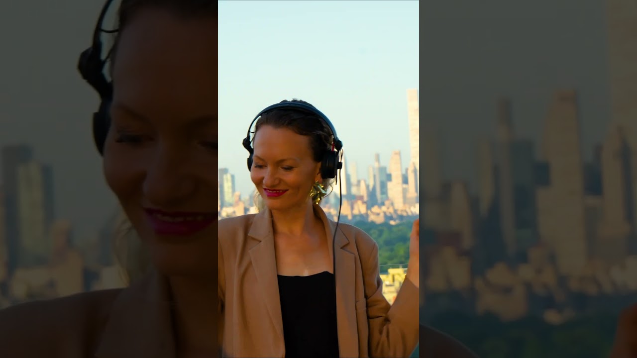 AFRO HOUSE  Vibes on NEW YORK ROOFTOP #afrohouse  #afrohousevibes  #electronicmusic