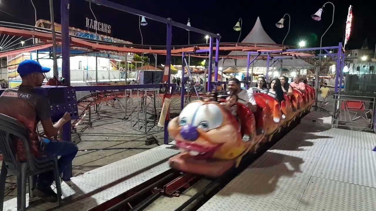 Duda e  delan parque de diverção