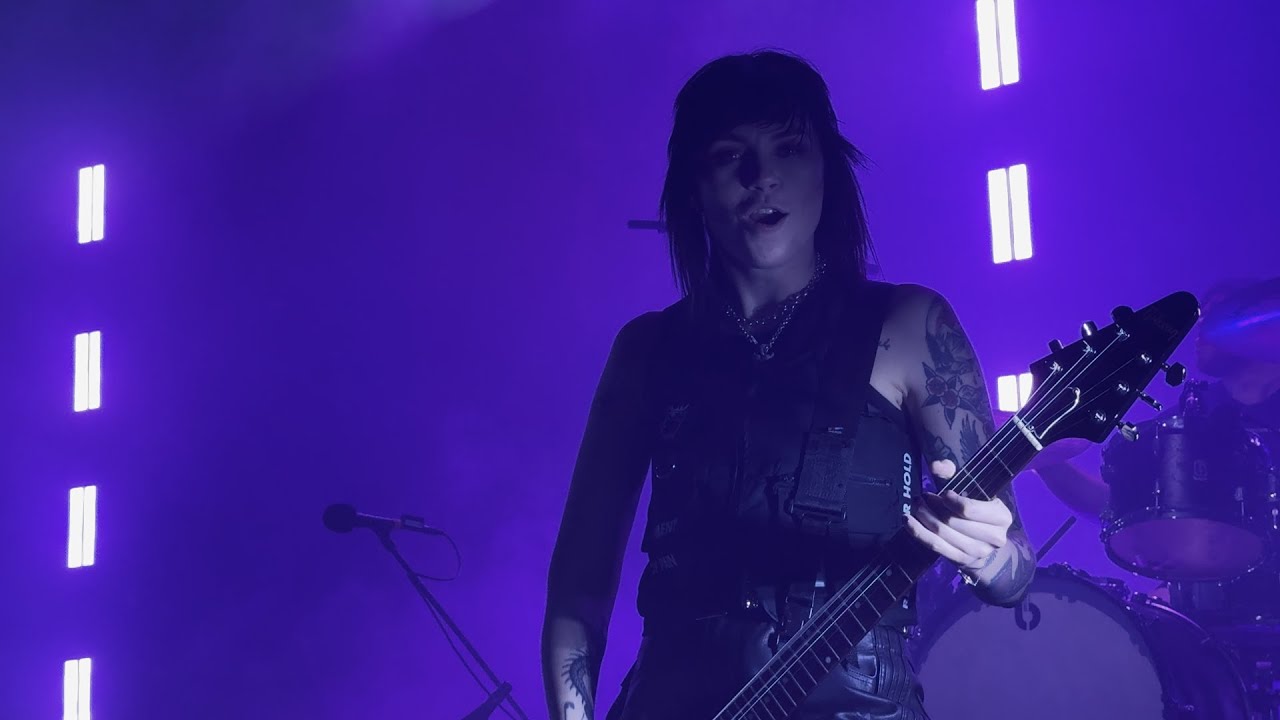 Hot Milk - Sunburn From Your Bible (Live in London, 19/11/2025)
