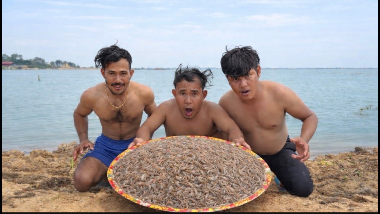 Yummy Eating Tiny Shrimps 🦐 | Crunchy & Delicious River Food