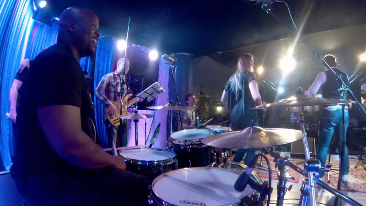 Jam with amazing Chris Coleman - Runaway Baby (Bruno Mars Cover)