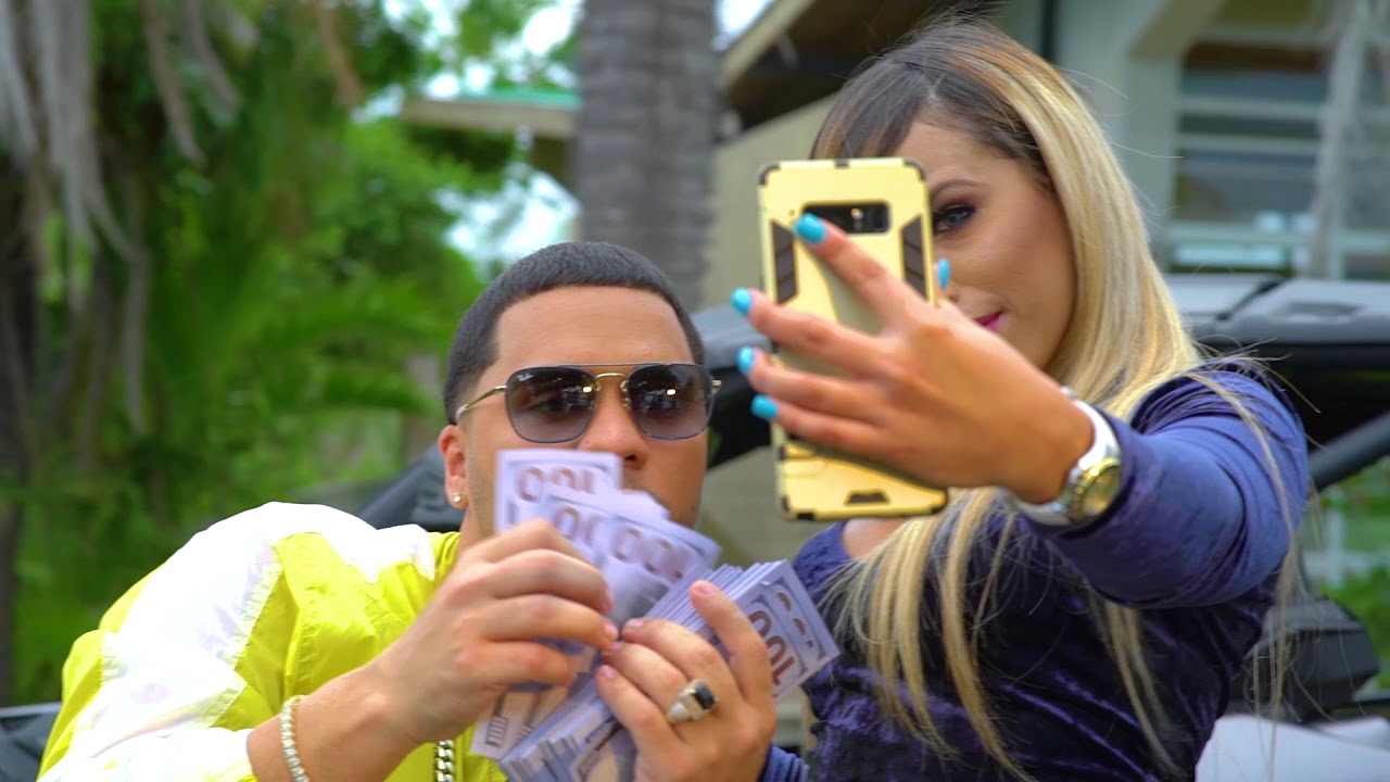 Juhn El All Star - Selfie (Video Oficial) (El Más Que Escribe The Álbum)