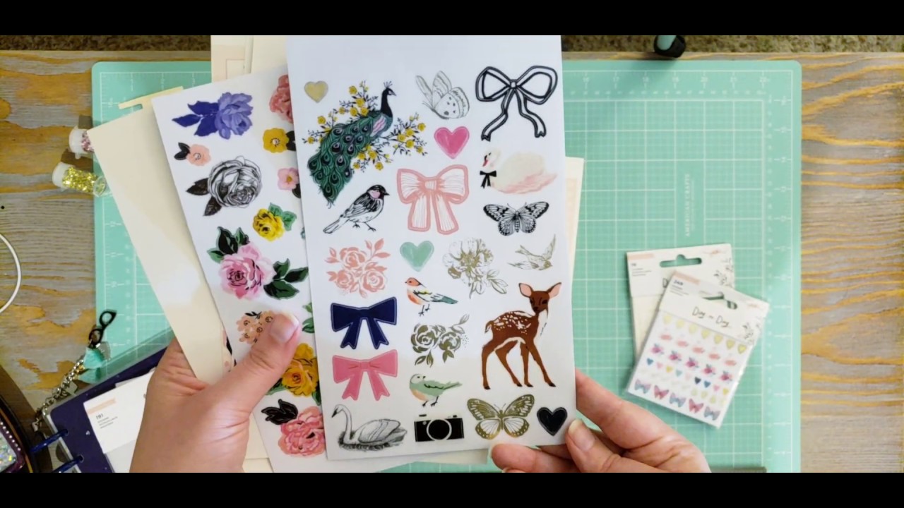 Happy Planner vs. NEW Maggie Holmes Day-to-Day American Crafts Planner - Which one is better?