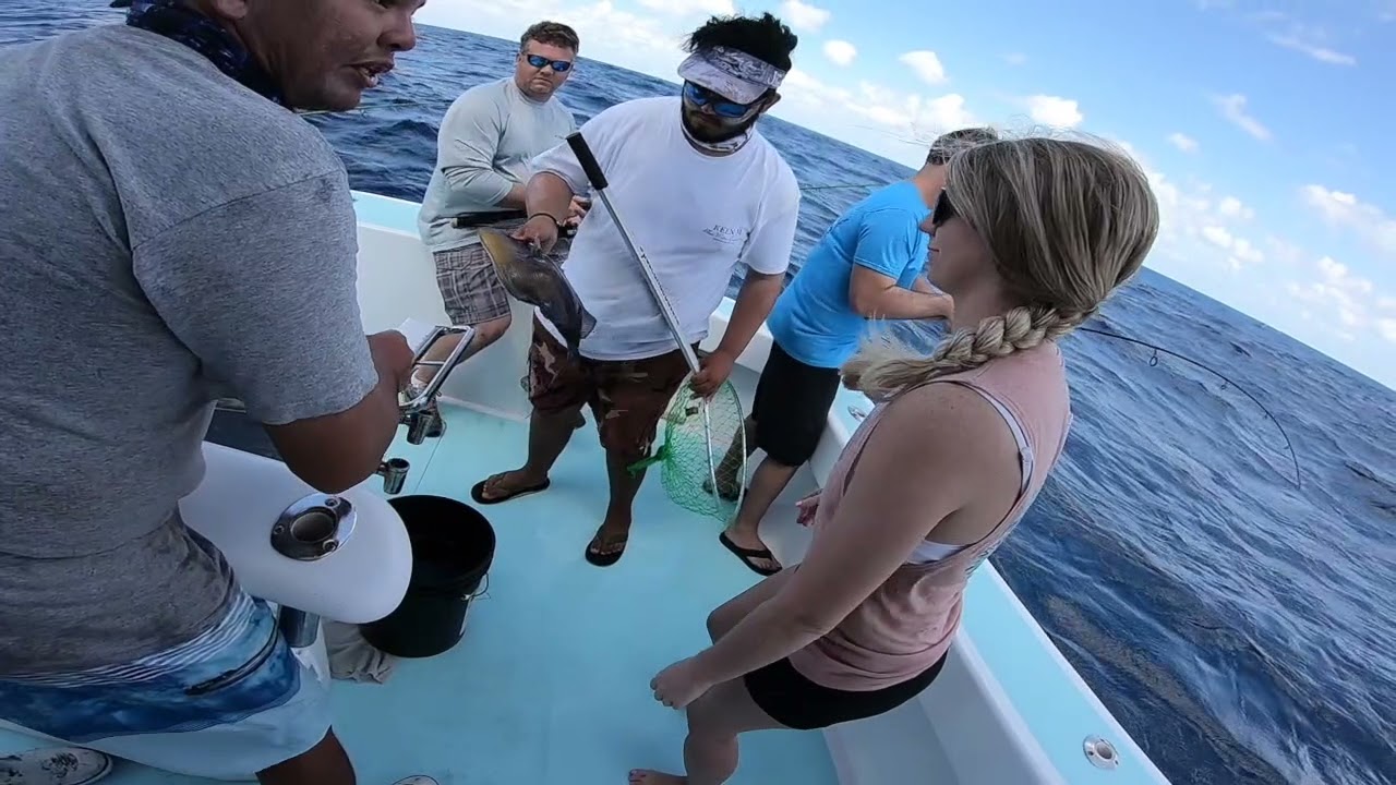 Bottom Fishing In Mexico - Keen M Sportfishing - Isla Mujeres