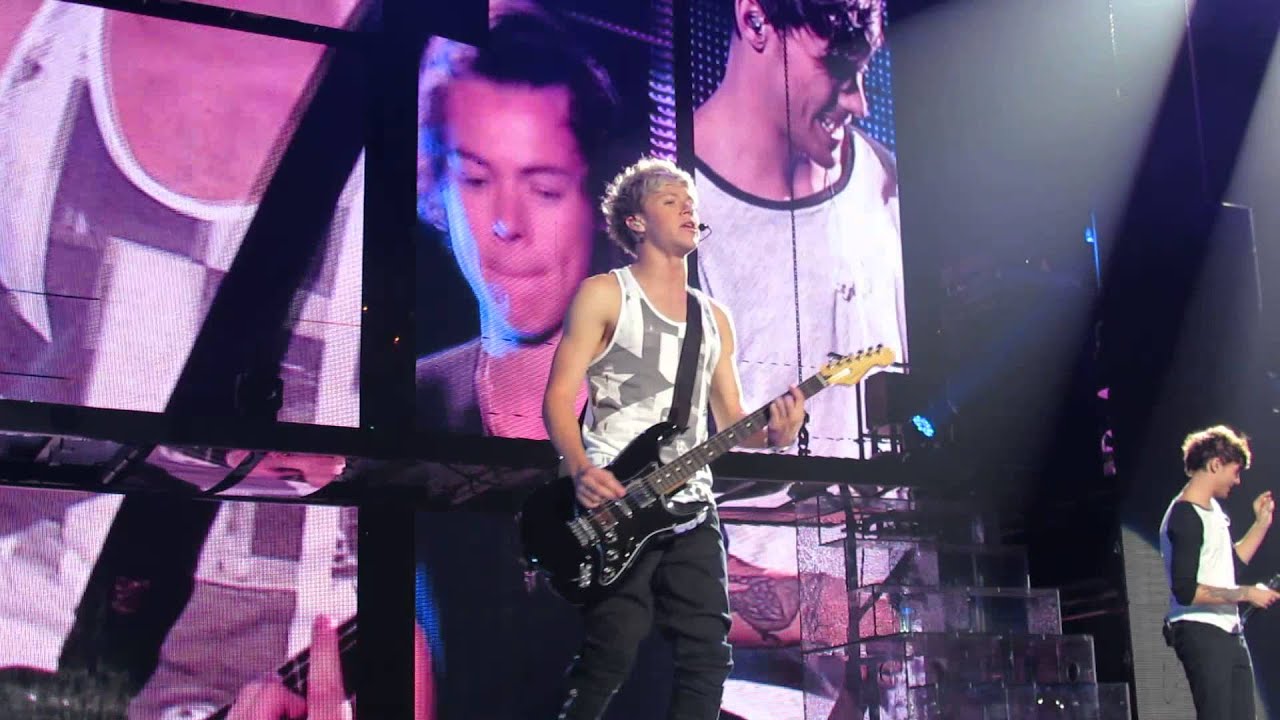 One Direction singing Live  "Best Song Ever" in concert at Mandalay Bay Las Vegas 8/3/13