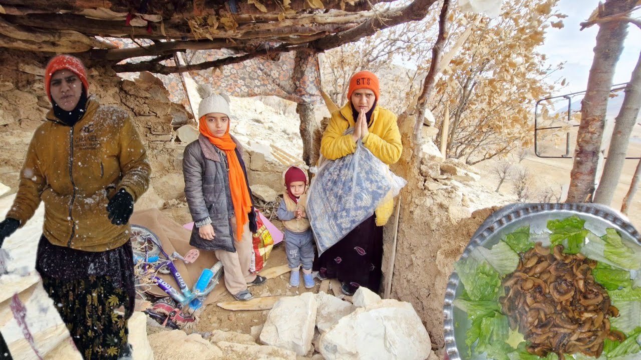Nomadic Mother’s Survival in the Mountains | Cooking Wild Mushrooms Over Open Fire