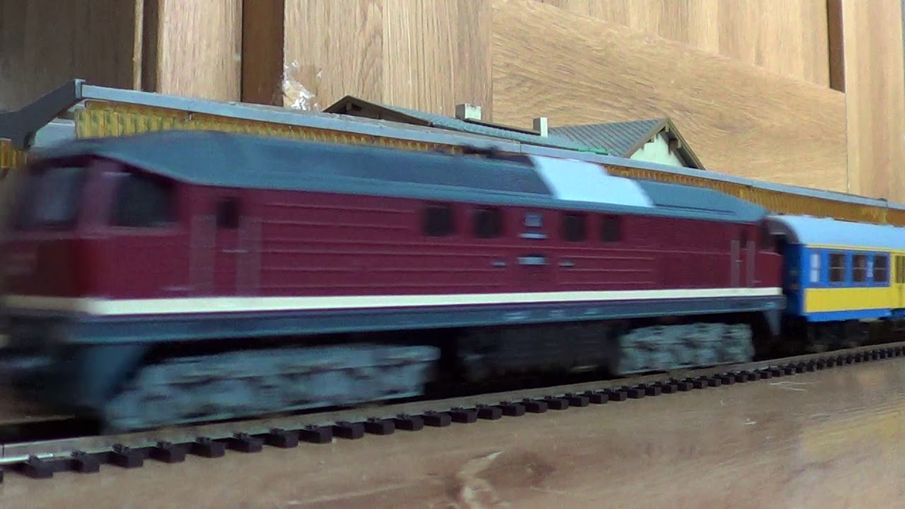 BR 130 005 DR Piko HO z wag.120A Przewozy Regionalne