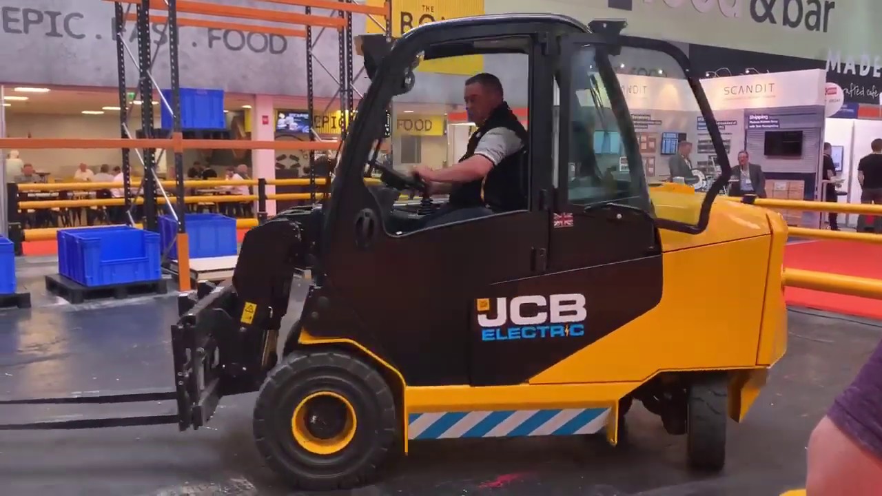 Electric Teletruk takes IMHX 2019