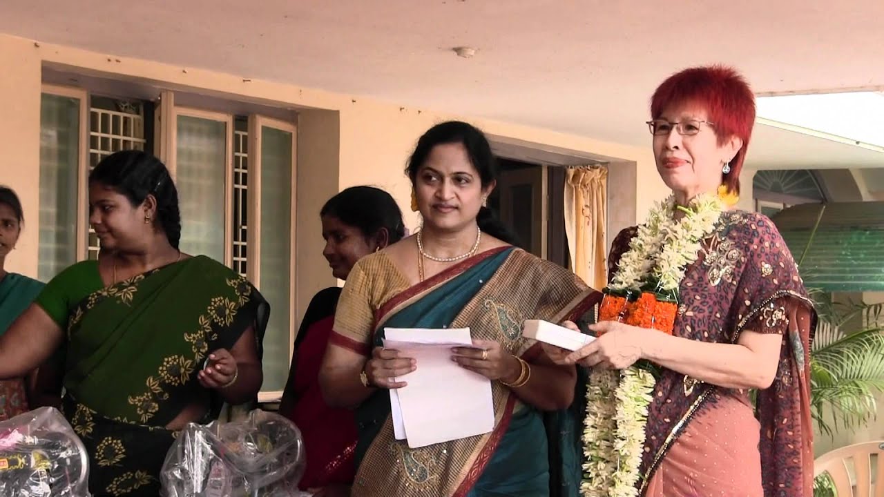 HLWM 2011 - Sewing Machine Presentation