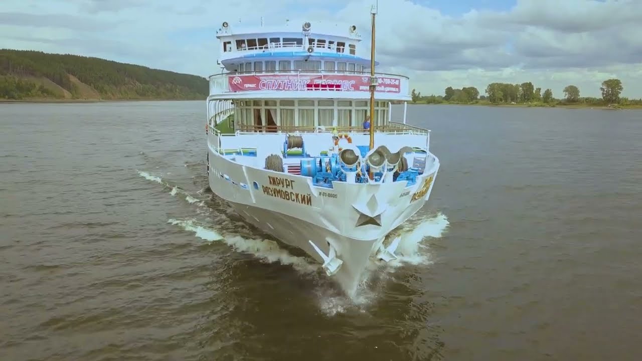 A boat trip along Kama and Volga rivers / Kazan / Yelabuga / Pier / Filmed with DJI mavic pro
