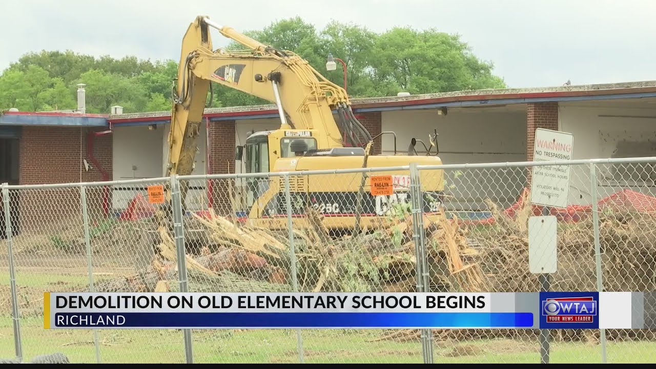 Richland School District starts demolition on old elementary school