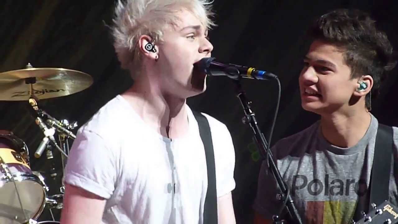 5 Seconds of Summer - Voodoo Doll in HD (Pittsburgh)