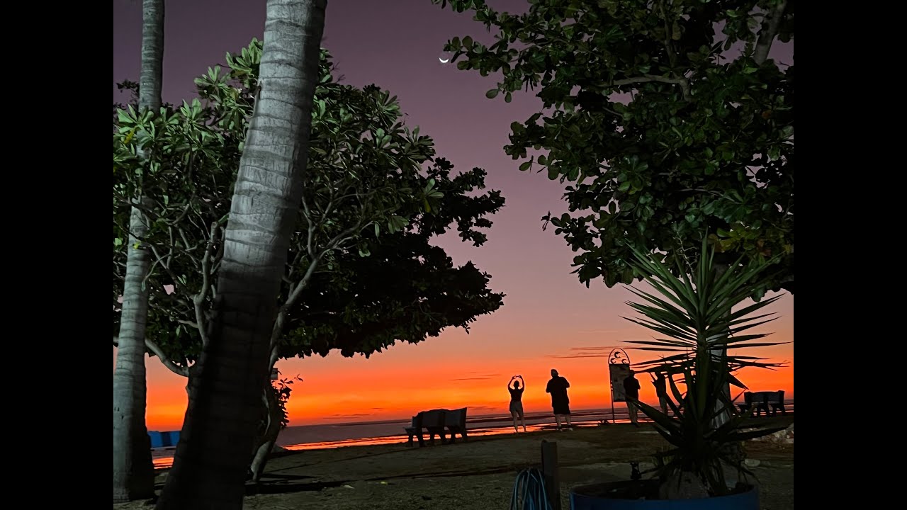 Aussie Pubs of the Day - Sunset Tavern, Karumba QLD