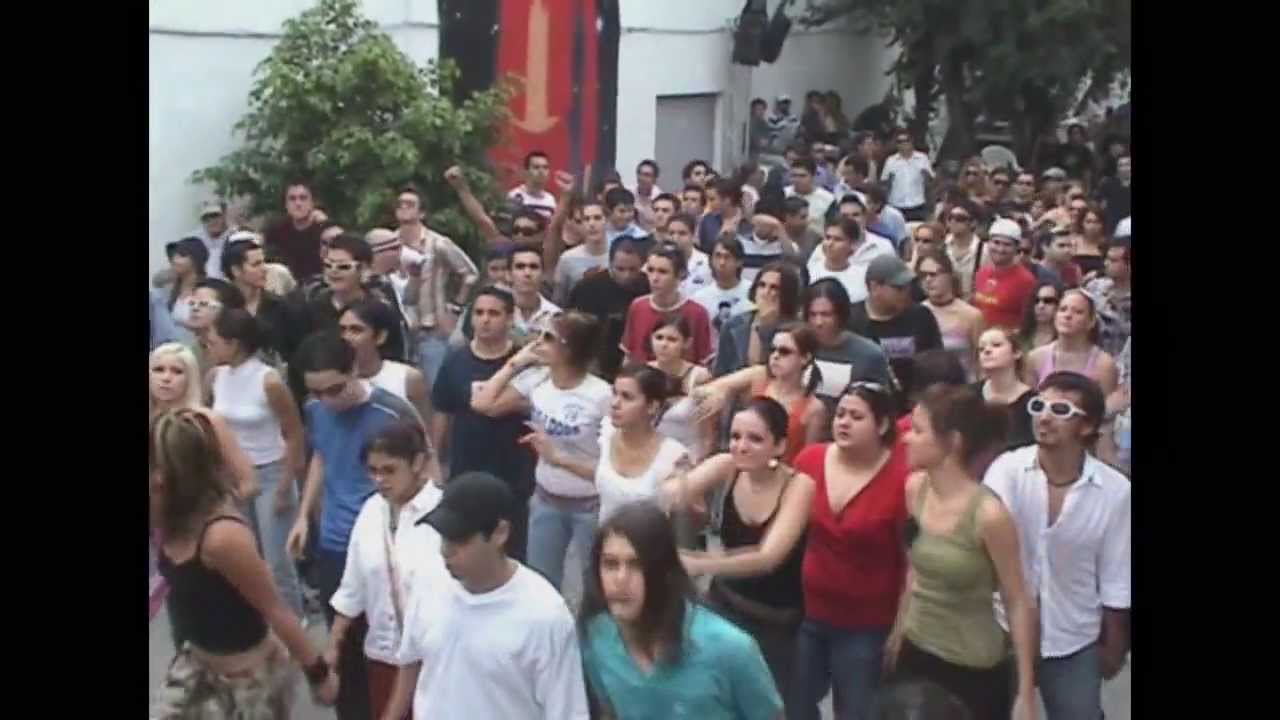 void  live@skizzo monterrey mx 2004