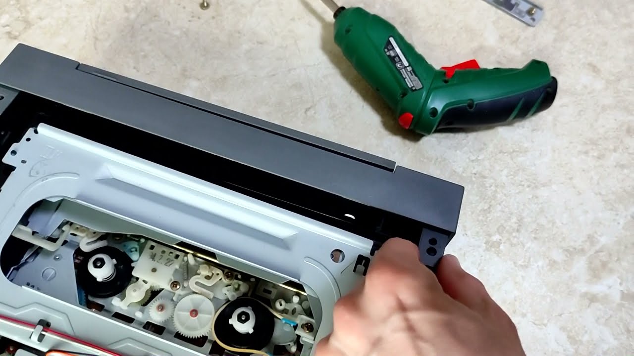 Разборка видеоплеера GoldStar P-R500AW Пасик всё