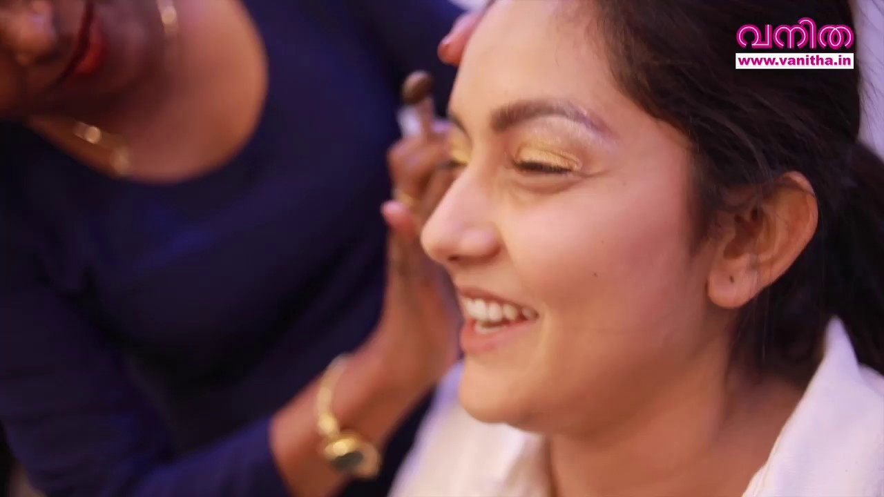 ഈ സുന്ദരിക്കുട്ടി ഇതെന്ത് ഭാഷയാ പറയുന്നത്? മധുരരാജയിലെ Mahima Nambiar ഒരു സംഭവമാണ് കേട്ടോ