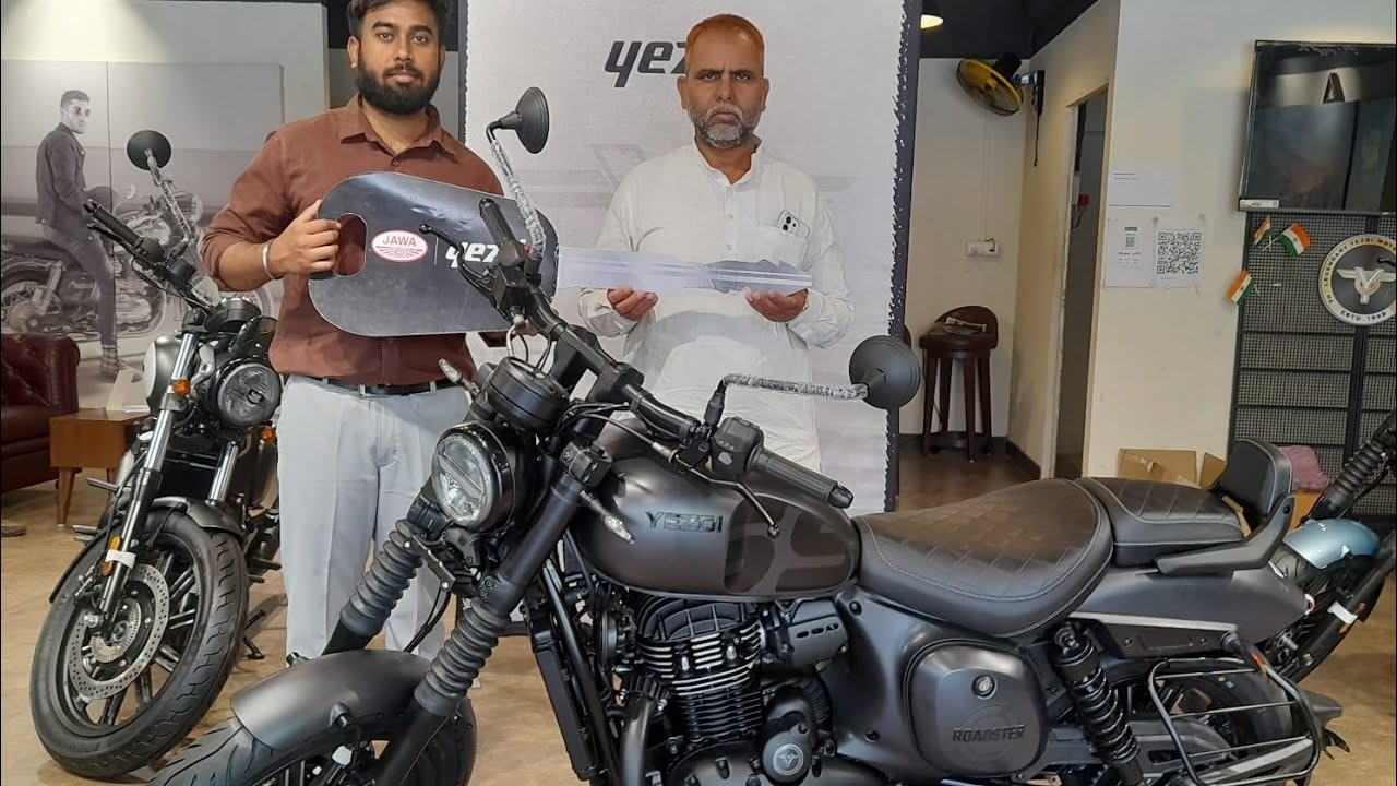 Yezdi Roadster shadow Black Delivered 🚚 On Live | Ramayan Moters | #roadster #yezdi 