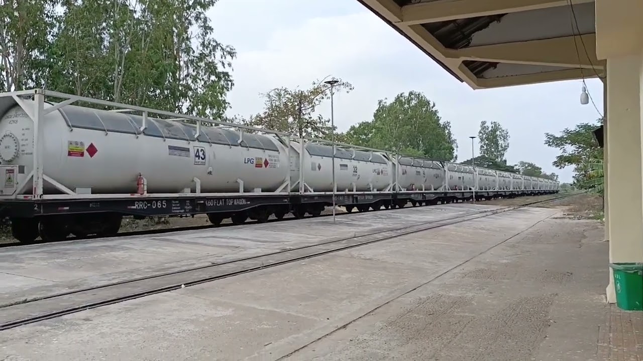 Down LPG train #6561 departure from Phnom Penh to Sihanoukville