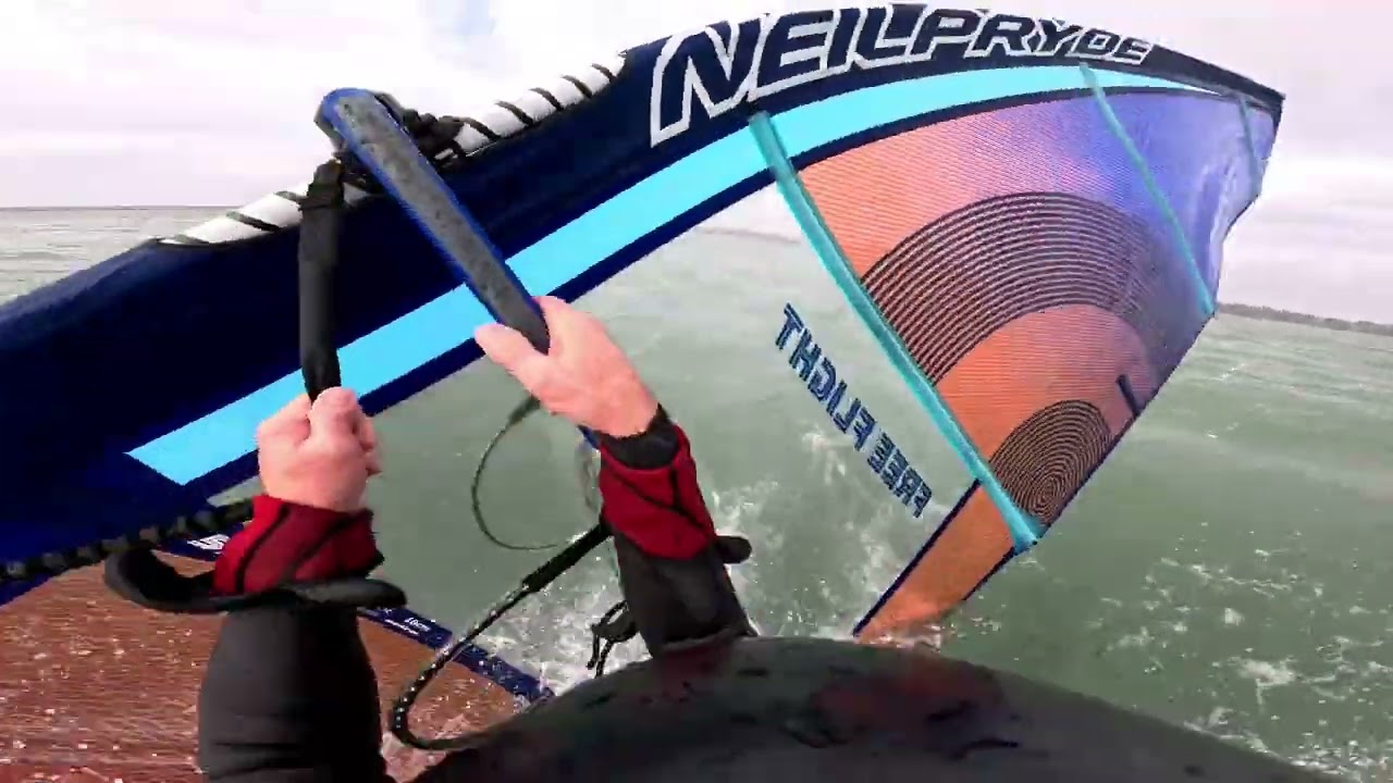 Tom and Me Hanging On - Windsurfing Portland Harbour Tue 27 Jan 2026