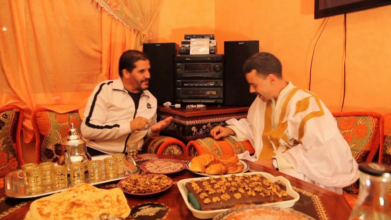 الحلقة الاولى.1.من برنامج اس نكاور دونازور مع الفنان الحسن سرحان تقديم سعيد اوتجاجت