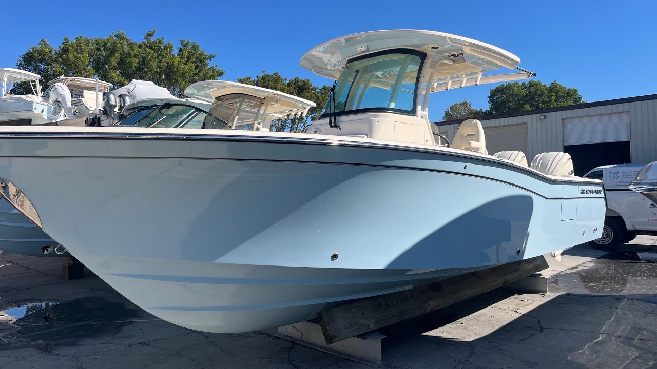 2026 Grady-White Canyon 271 - Charlie Houghton/Naples Boat Mart 