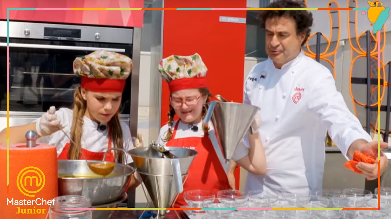 NO HAY MÁS REMEDIO: Los jueces se ponen las chaquetillas | MasterChef Junior 8