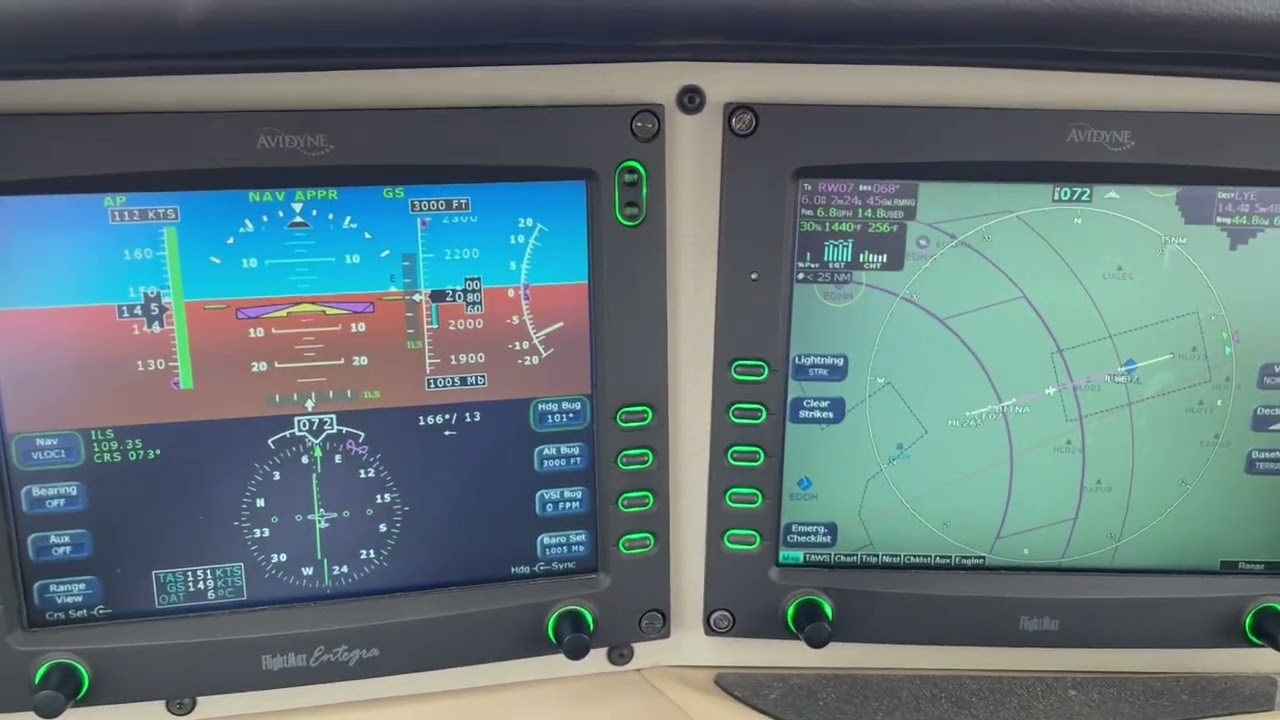 A (coupled) ILS approach in the SR22 (with captions)