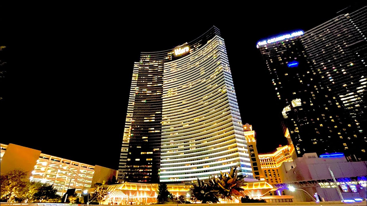 Если вы думаете, что Vdara Las Vegas скучный и унылый, посмотрите это... (очень весело)