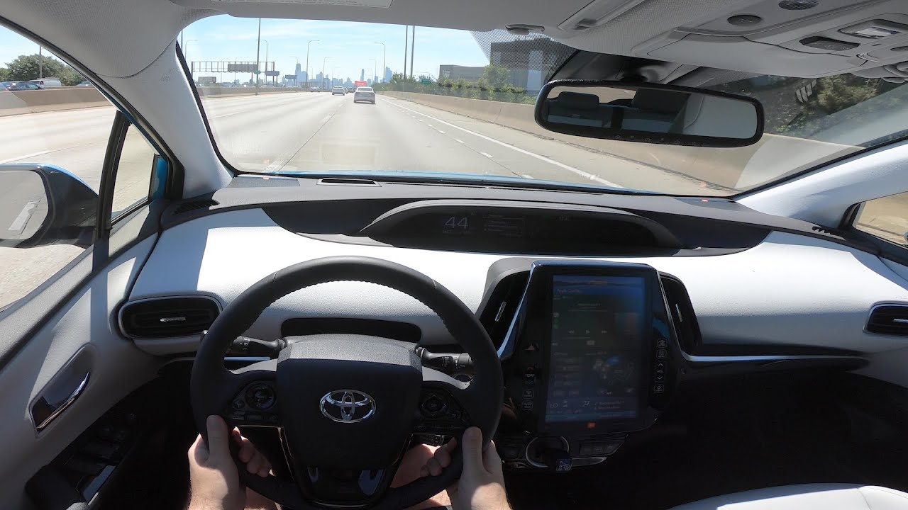 2020 Toyota Prius Prime Limited: Virtual Test Drive — Cars.com