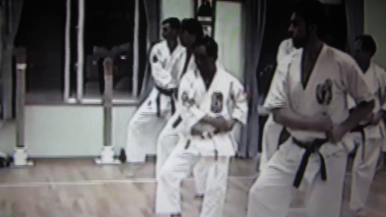 Seisan kata Isshin-ryū karate Uezu Angi