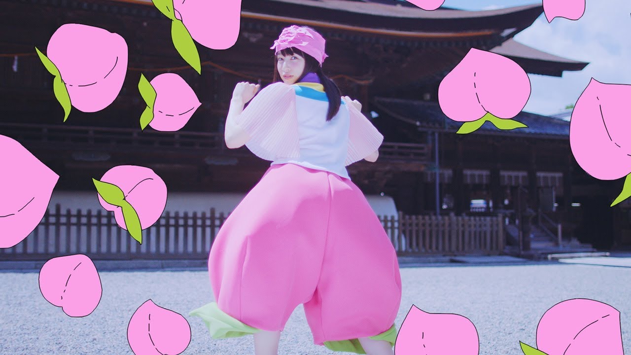 桜井日奈子、“桃尻”衣装でキュートにダンス！　岡山市PR動画で