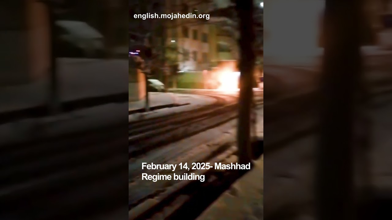 Protesters attack regime building in Mashhad | Iran protests