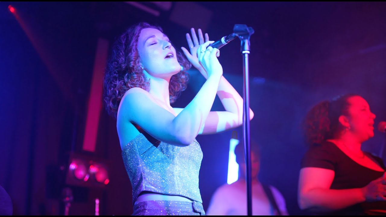 Abi Farrell - Empowered - Live at Colours Hoxton