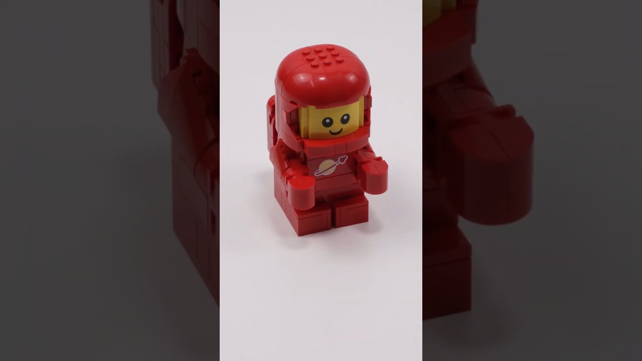 LEGO Up-scaled Baby Astronaut Stop Motion Build