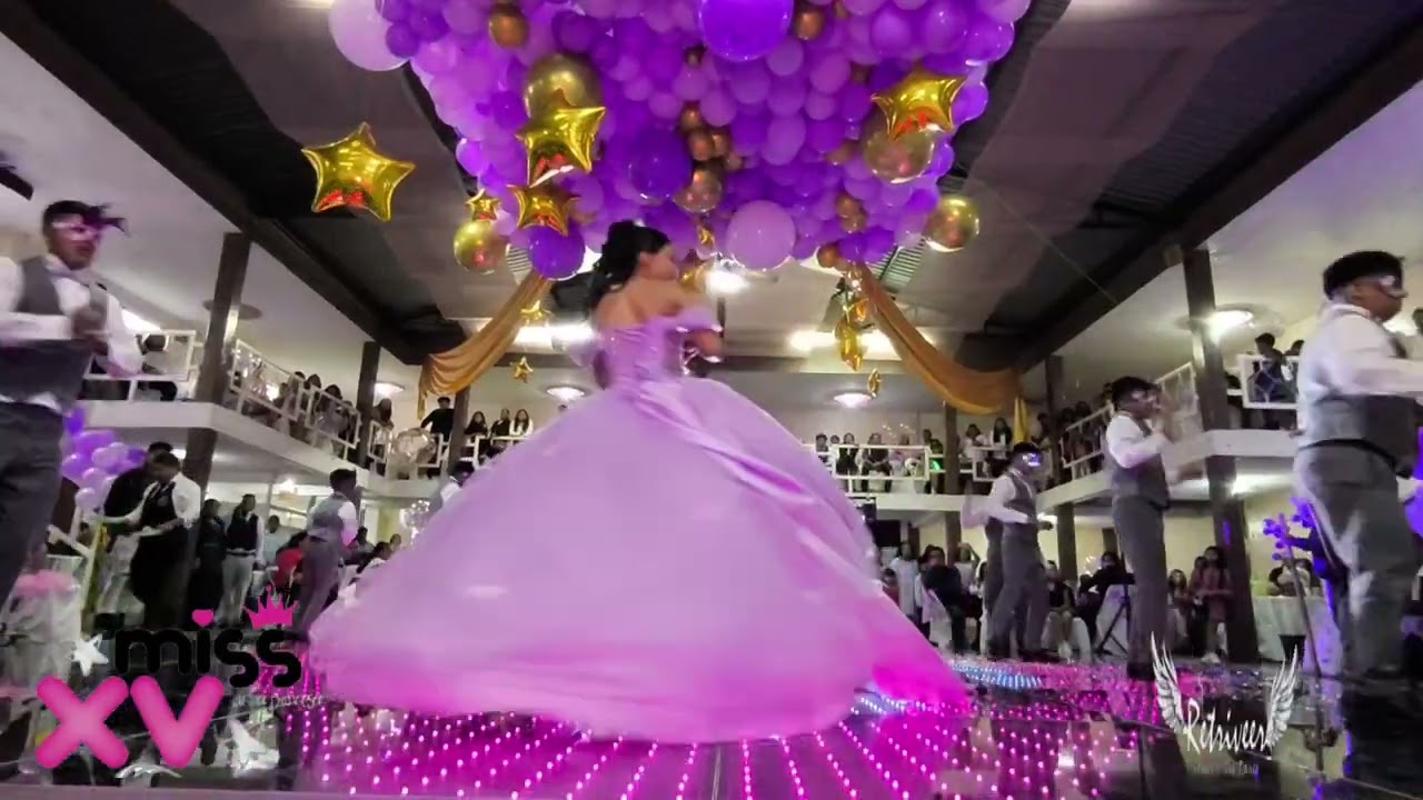 El Vals Más Espectacular-Mis 15 Años América (Studio Retriveer/Angel's The Dance)