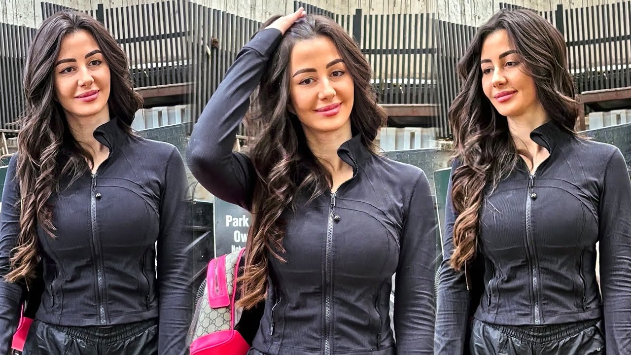 Beautiful 🥵🫶 Georgia Andriani With Mom 💕 Spotted At Outside Salon In Bandra