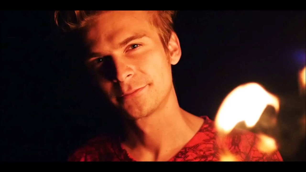 Adam Lanči a Kája Leskovec - Stoupám (Světlo pro světlušku)