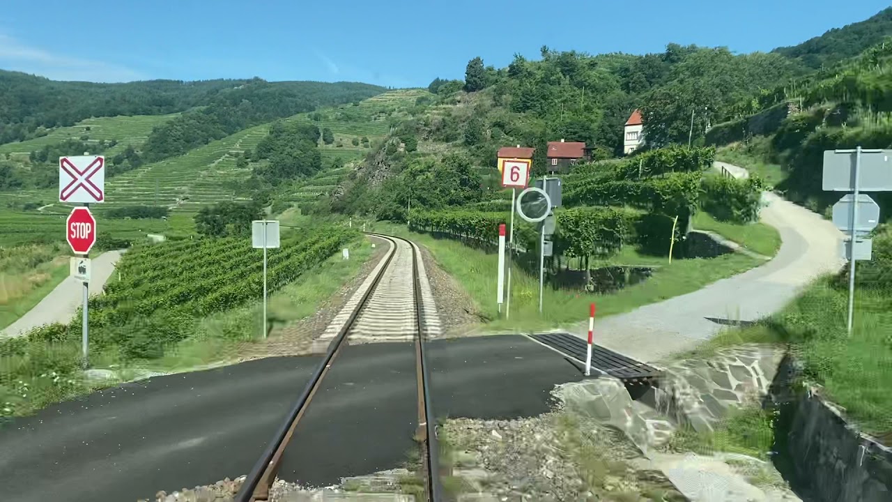 Wachaubahn zwischen Dürnstein Oberloiben und Weissenkirchen