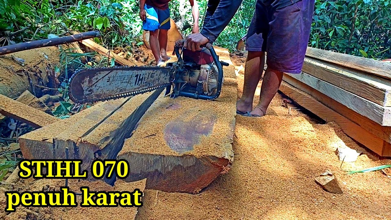 PENGGERGAJIAN KAYU ULIN,,proses belah sanpai di rajang menjadi balok kayu siap pakai #kalimantan