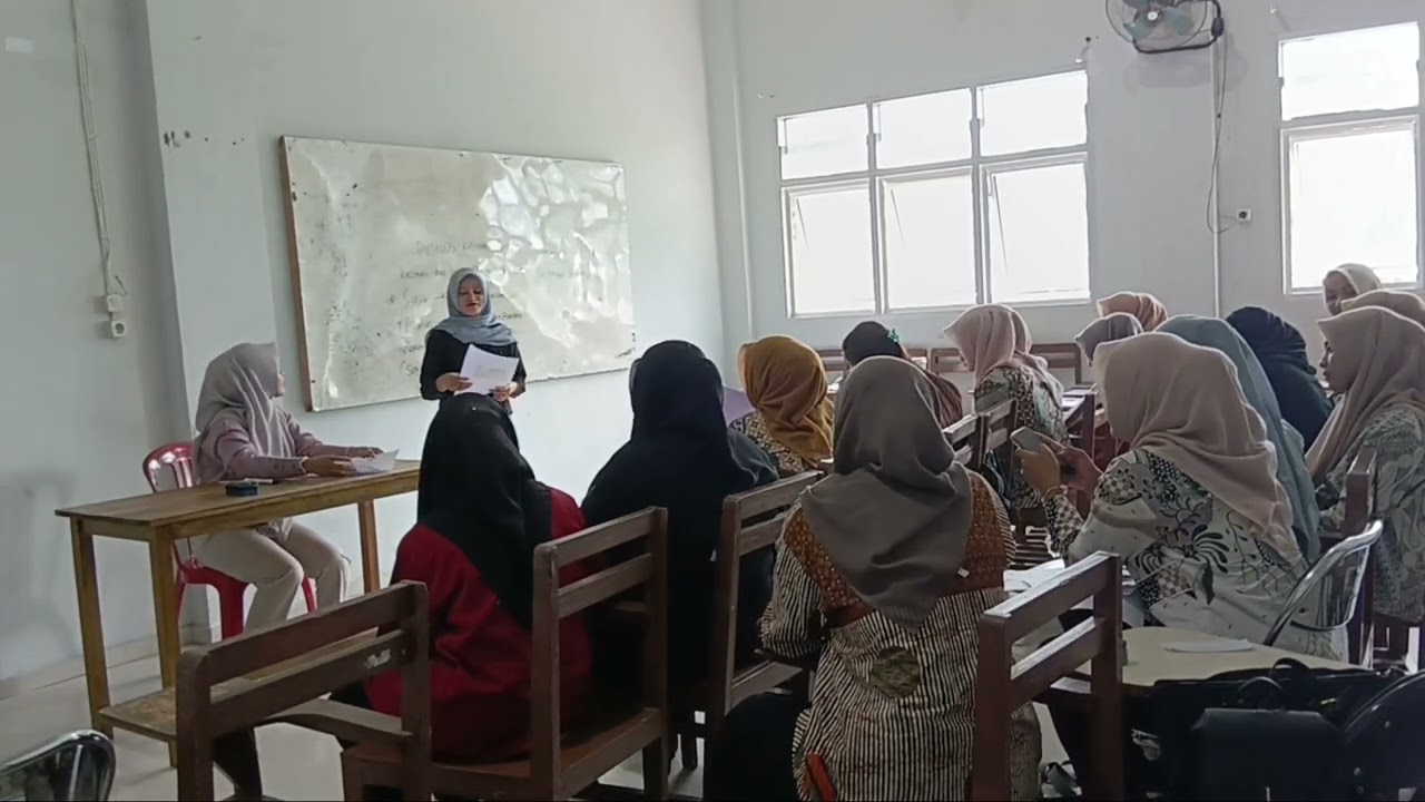 Tuga vidio pembelajaran bahasa dan sastra Indonesia kelas tinggi ,materi menulis kalimat sederhana
