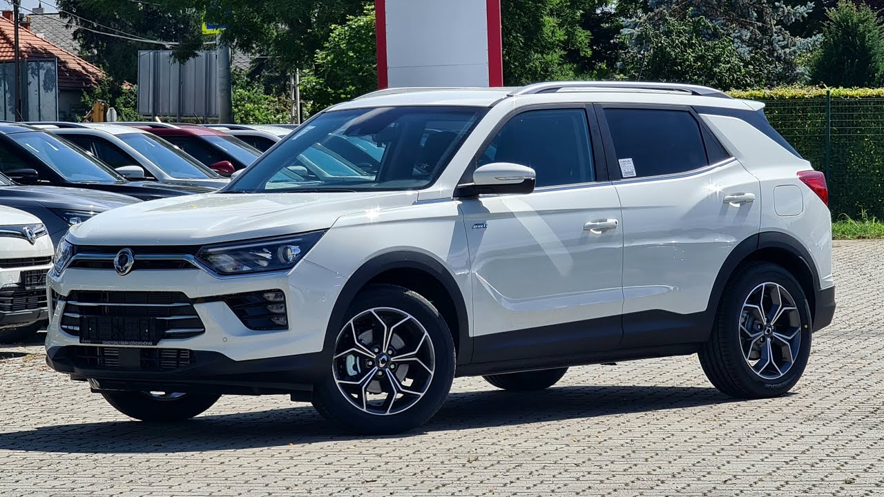 SsangYong Korando C300 Style+ 1.5 T-GDI 163 AWD Grand White