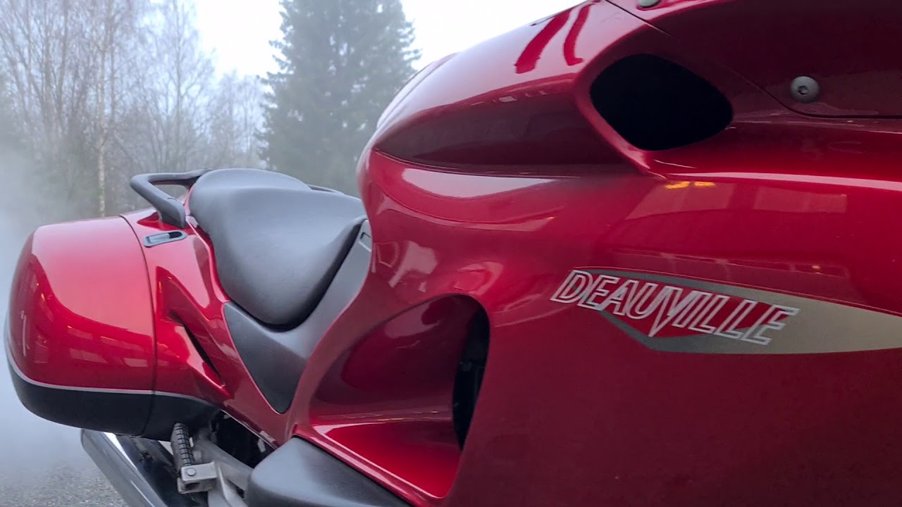 1998 Honda NT650V Deauville (big side cases) cold engine start and walkaround