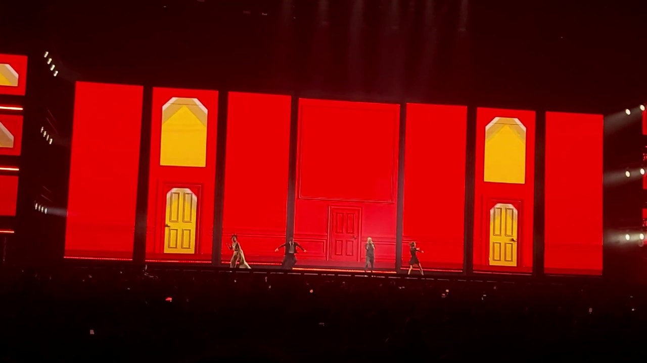 Soprano - Stade Pierre Mauroy Lille - 07/09/2019 - 18/23 - La Voisine