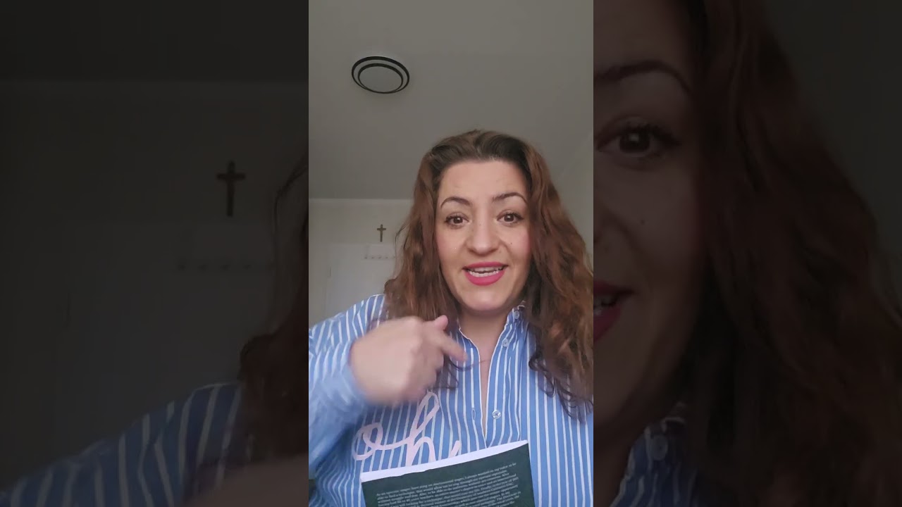 My first book aboit Vocal Technique is available on amazon. https://amzn.eu/d/04LiLsO0