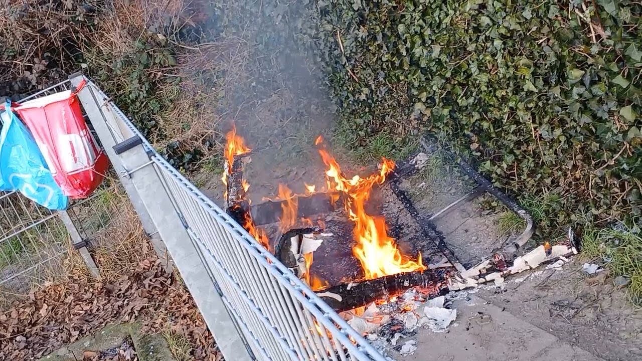 Brand matras Piet Mondriaan Plien Amersfoort.