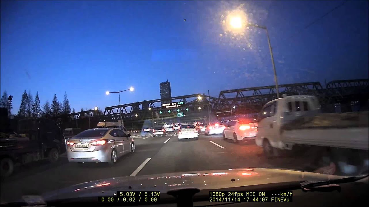 Korea; Driving on 'Olympic Blvd Expressway' from East to West(DongJak To SeongSan); 올림픽대로★J at Seoul