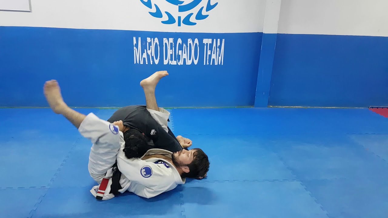 Tres raspadas de jiu jitsu que funcionan con oponentes más pesados