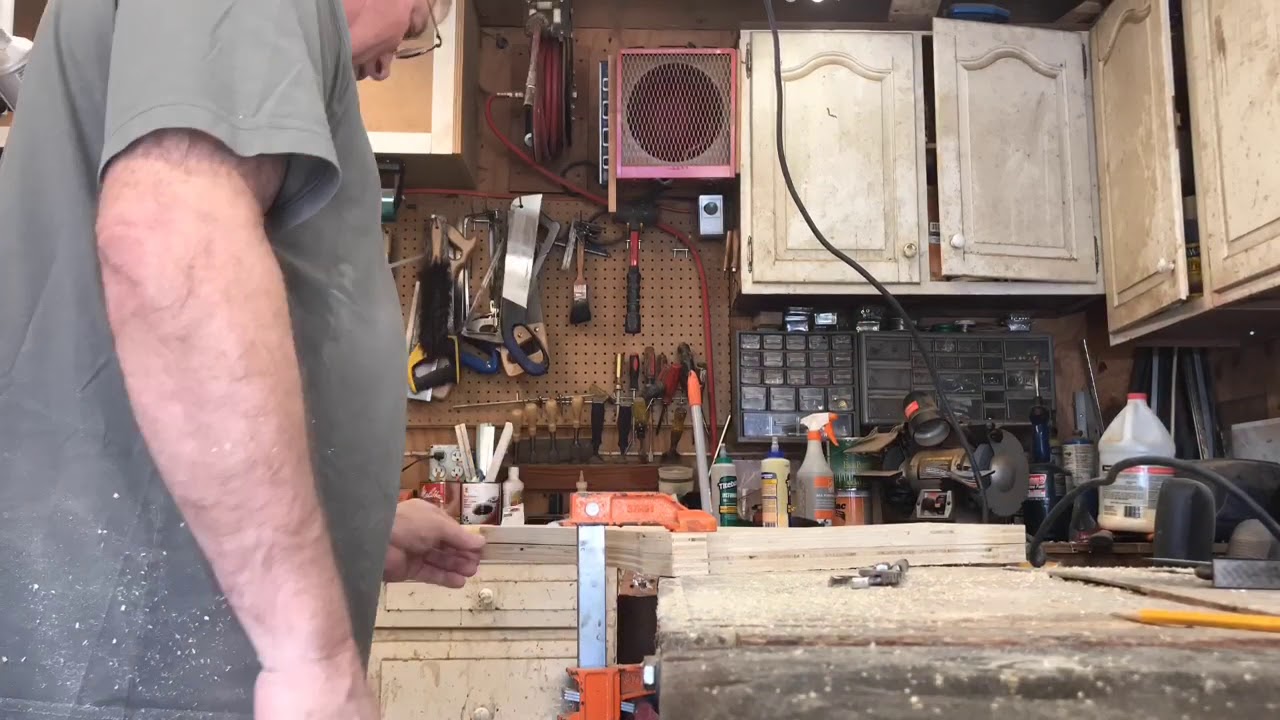 Mark Makes An Amp Stand