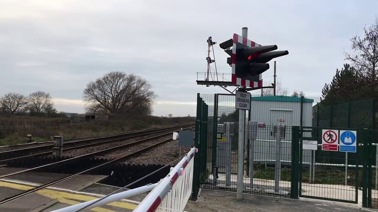 *New Upgrade* Welton Level Crossing (ER,Yorkshire) Sunday 06.01.2019